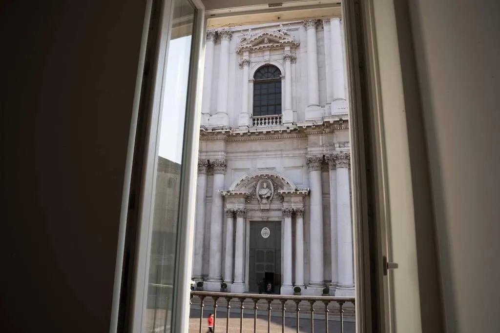 Piazza Duomo Cathedral View Appartement Brescia