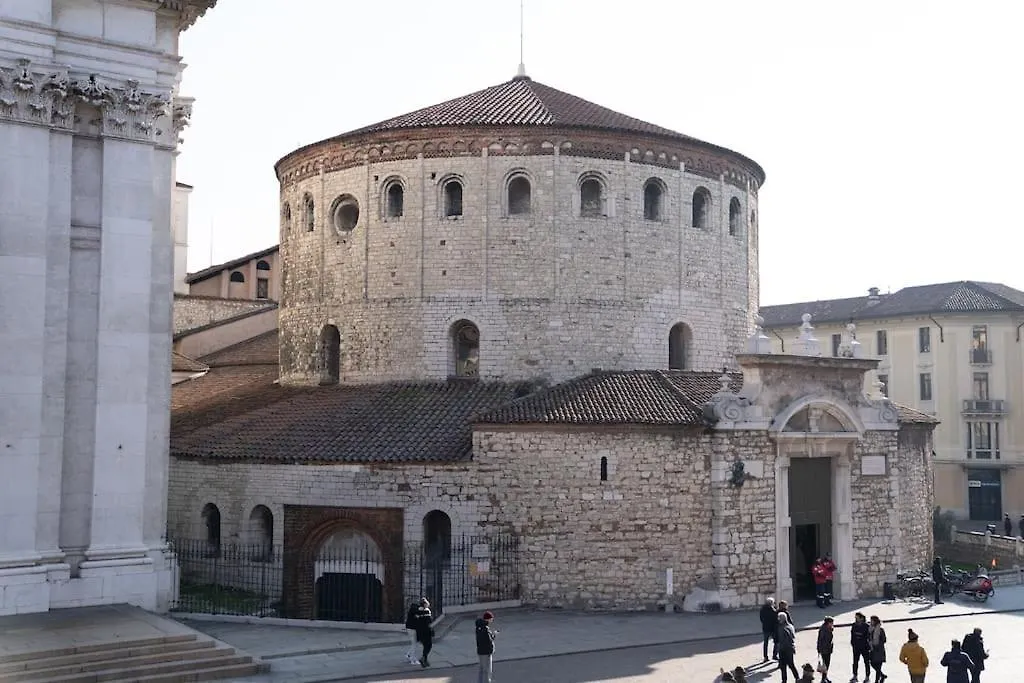 Piazza Duomo Cathedral View Appartement Brescia Italië